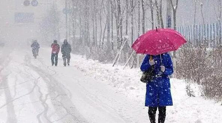 北方雨雪天上線(xiàn)！雨雪天使用衣物烘干機(jī)烘衣的好處