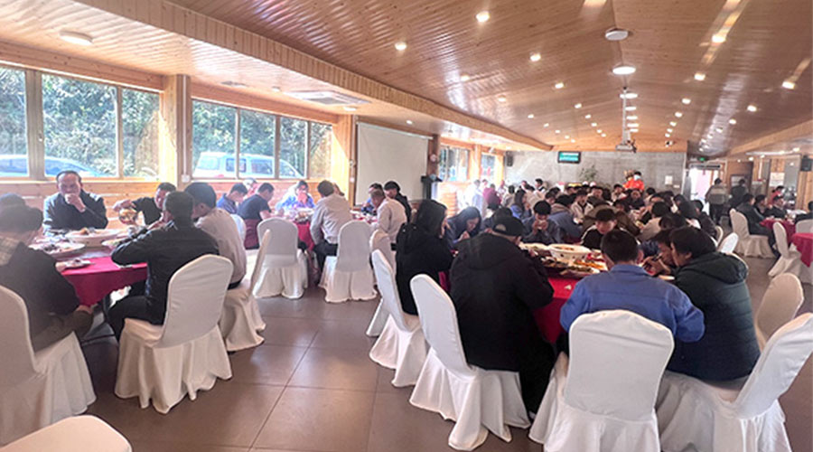 金環(huán)電器開工宴！吃飽喝足加油干迎戰(zhàn)2023！