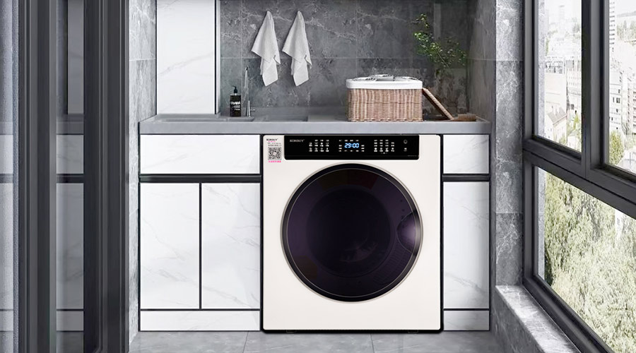 有家用衣服烘干機(jī)的陽臺，如何提升生活品質(zhì)