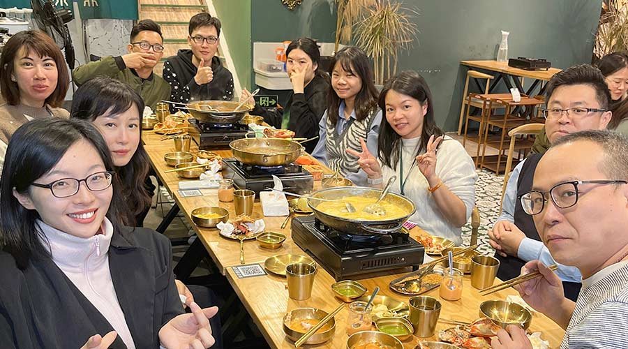 寒冬暖心！金環(huán)電器銷售部組織火鍋團(tuán)建沖刺2022
